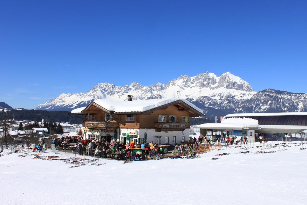 Bau von unserer Skihütte - s`Liftradl